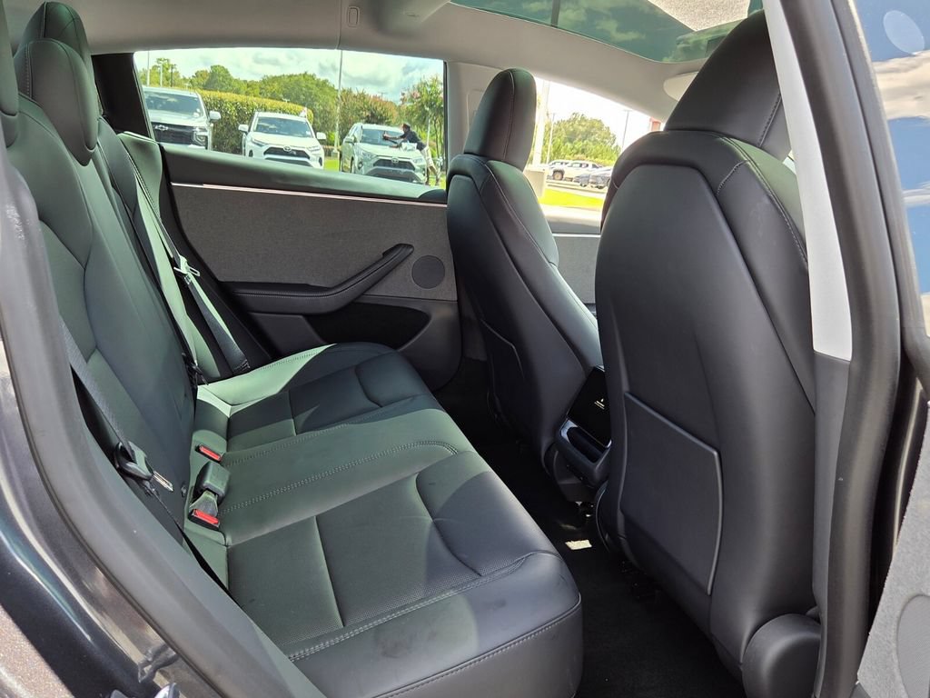 Used 2025 Tesla Model 3 RWD image 14