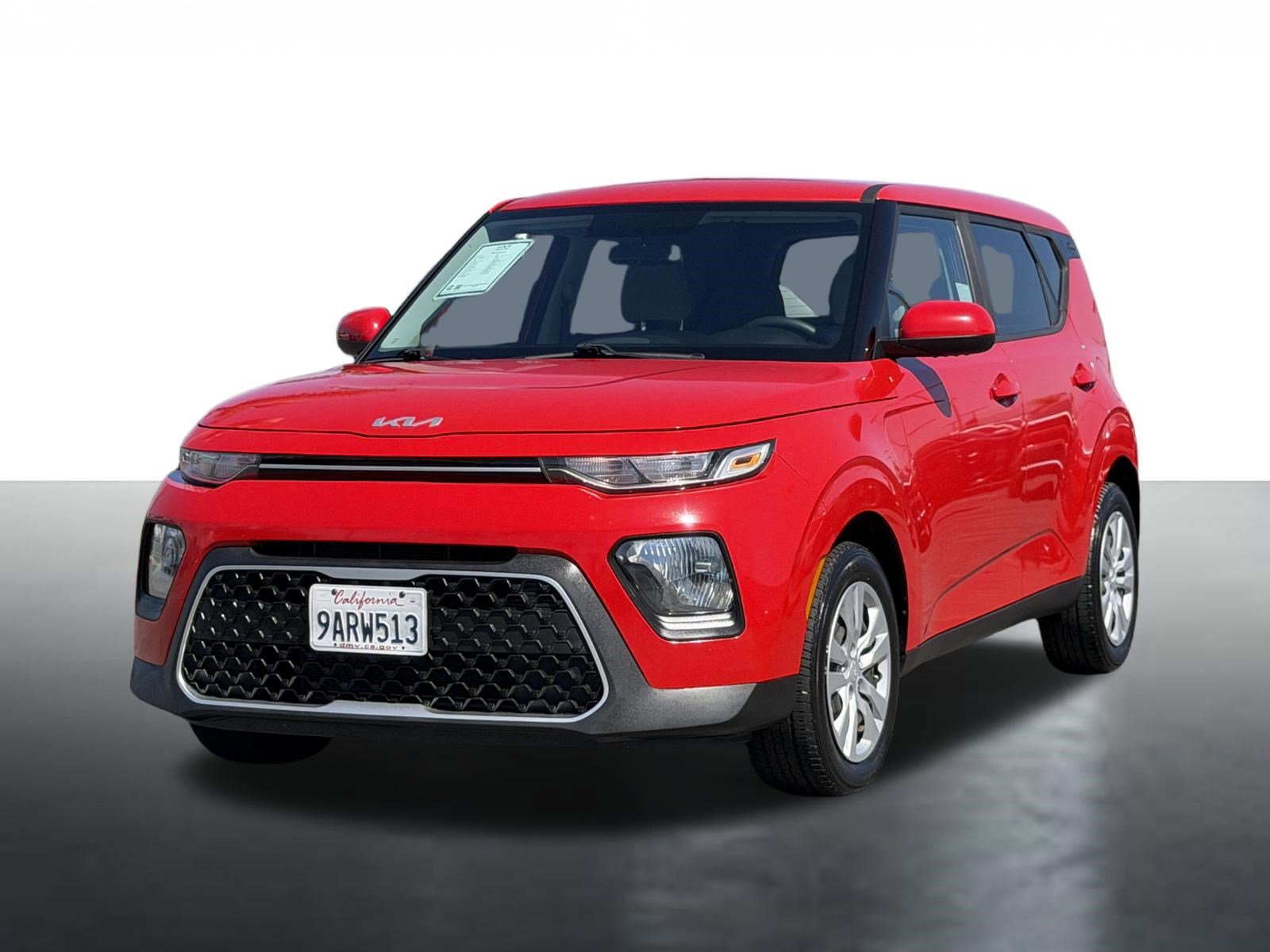 Used 2022 Kia Soul LX image 4