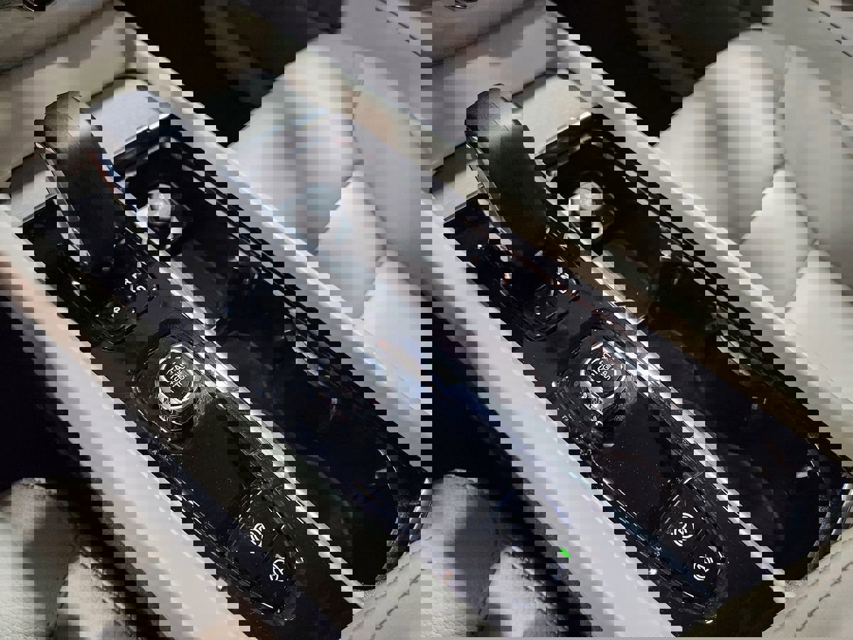 Used 2023 Volvo XC60 T8 Plus w/ Protection Package Premier image 39