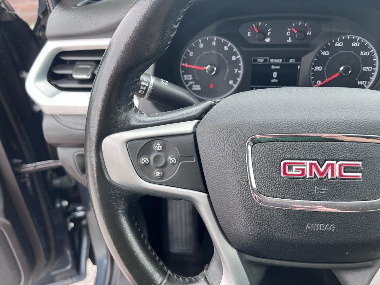 Used 2019 GMC Acadia SLE AWD/4WD image 28
