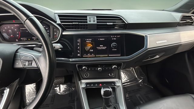 Used 2023 Audi Q3 2.0T Premium image 10