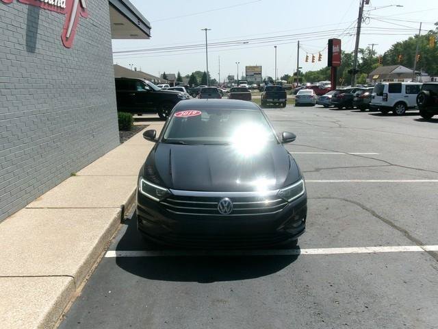 Used 2019 Volkswagen Jetta SEL Premium FWD image 2