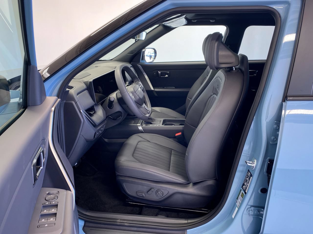 New 2027 Kia Seltos X-Line S w/ X-Line S Premium Package AWD/4WD image 16