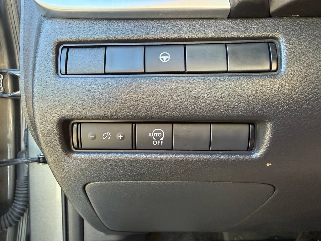 Certified 2023 Nissan Rogue SV AWD/4WD image 18