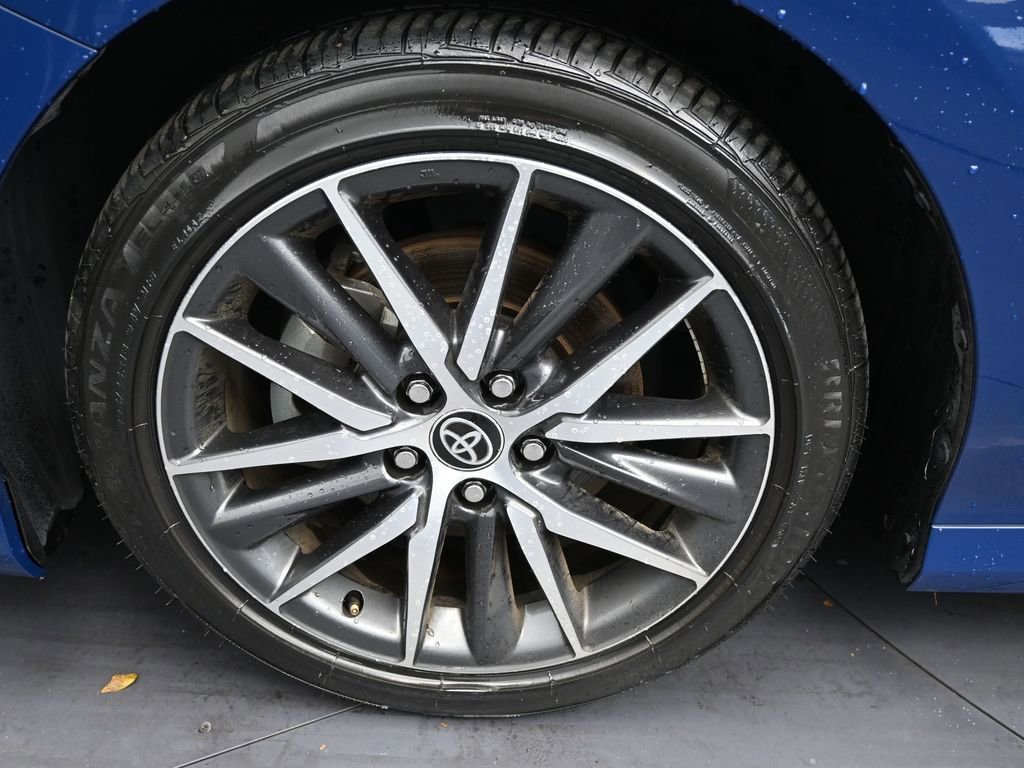 Used 2024 Toyota Camry XLE image 9