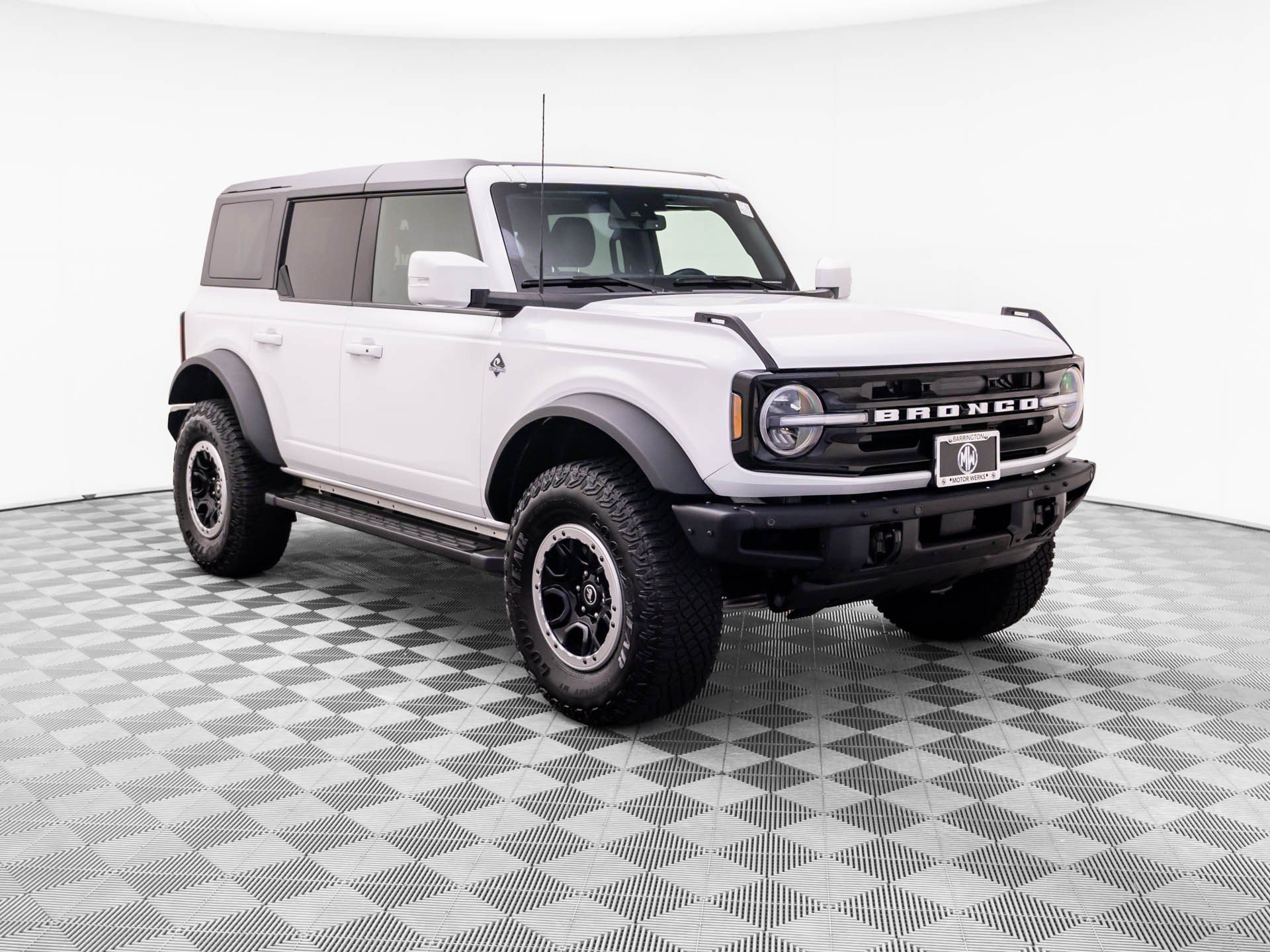 Used 2024 Ford Bronco Outer Banks w/ Sasquatch Package AWD/4WD image 7