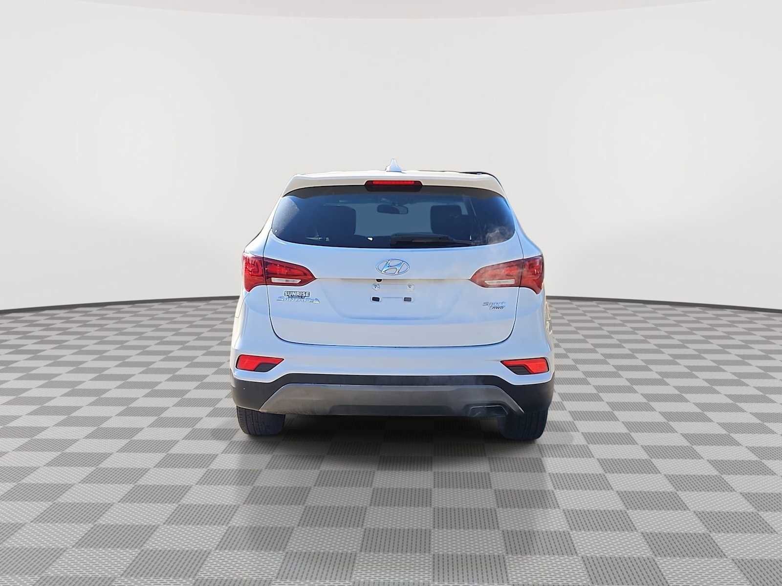 Used 2017 Hyundai Santa Fe Sport image 7