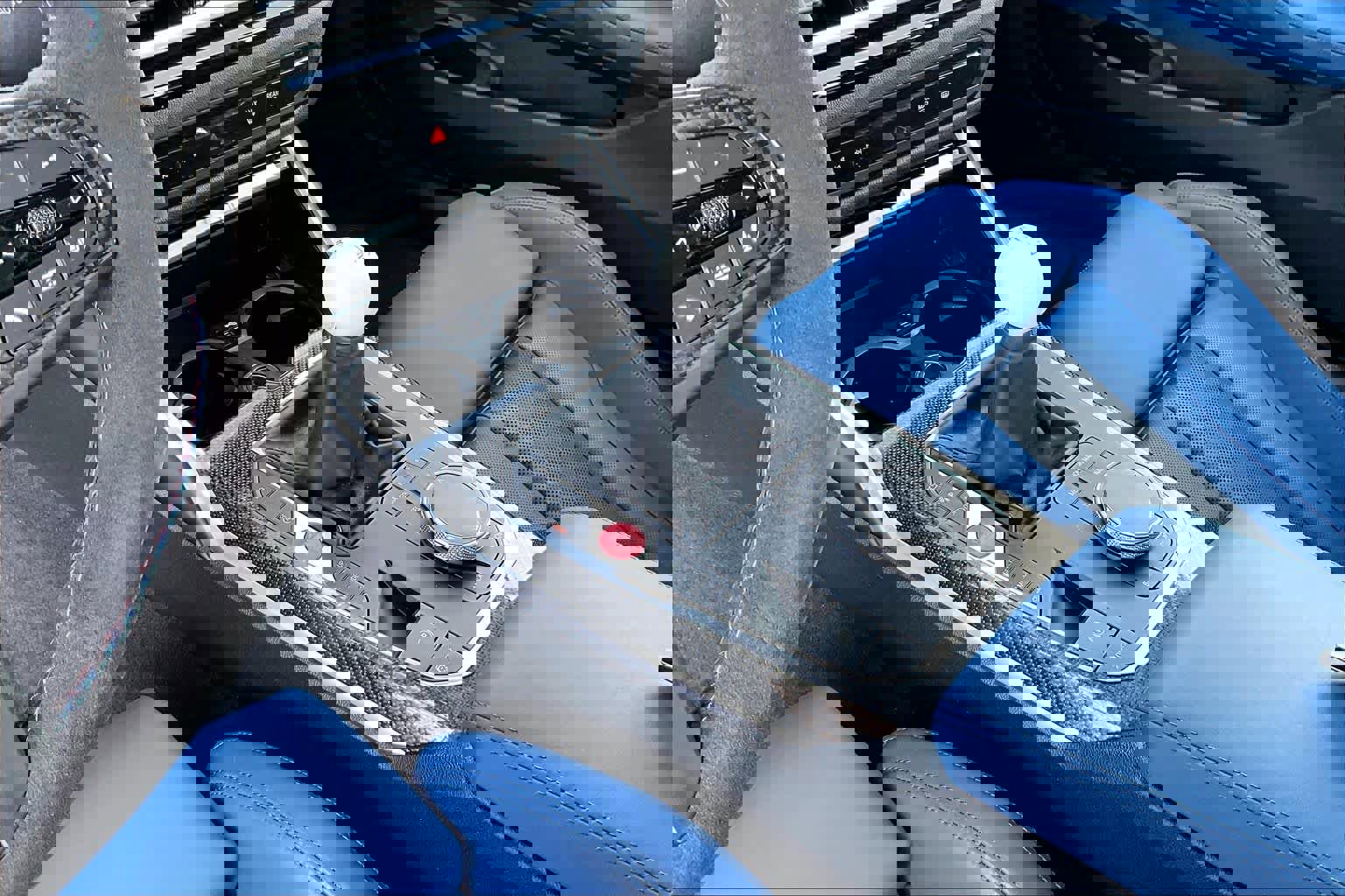 Used 2024 BMW M4 Coupe w/ Executive Package image 23