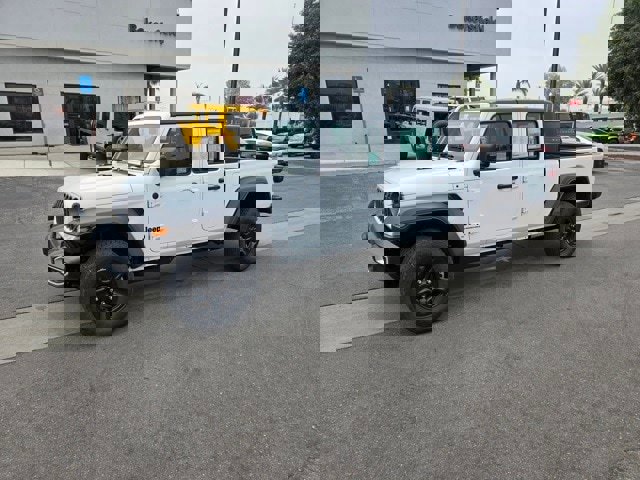 New 2026 Jeep Gladiator Sport