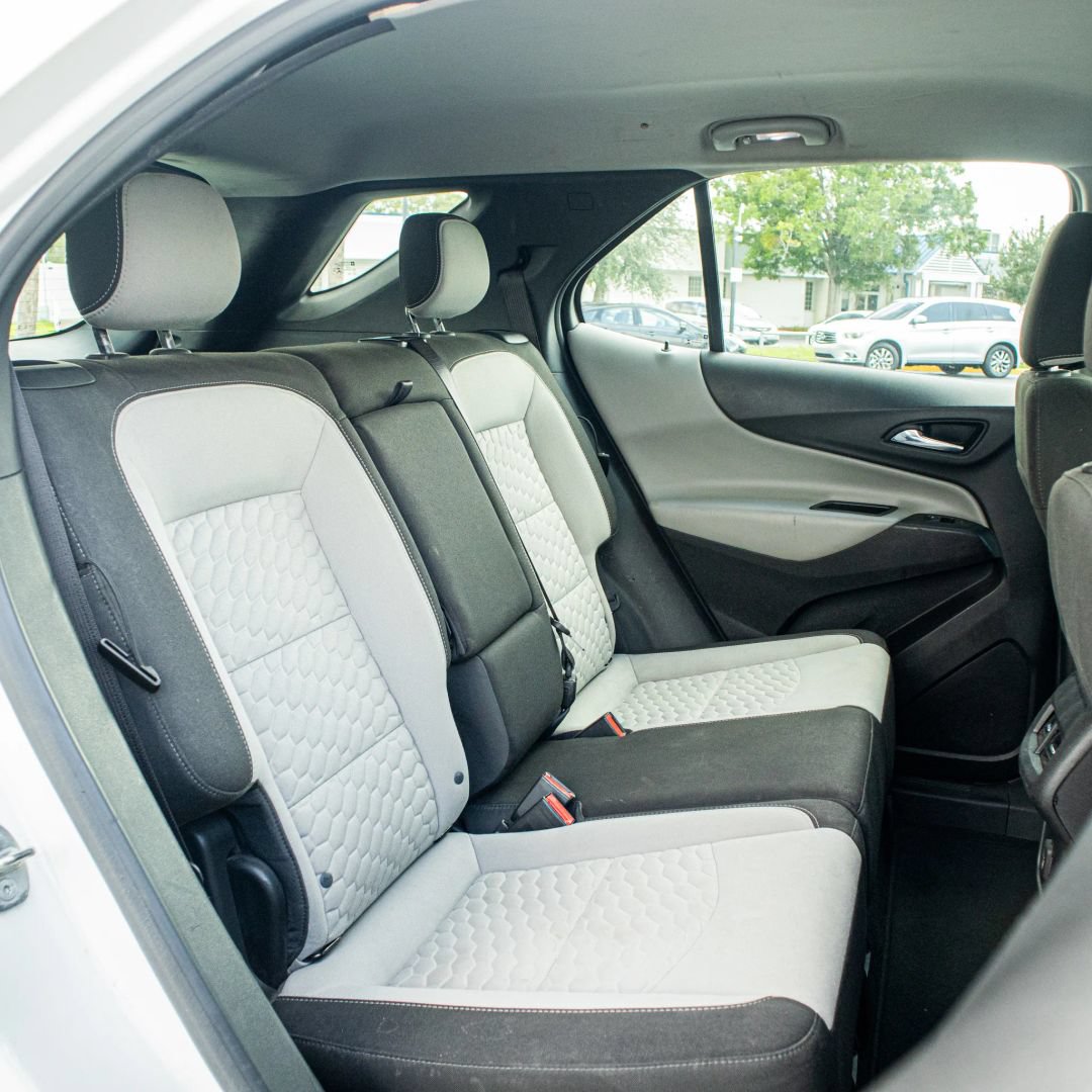 Used 2020 Chevrolet Equinox LS FWD image 25