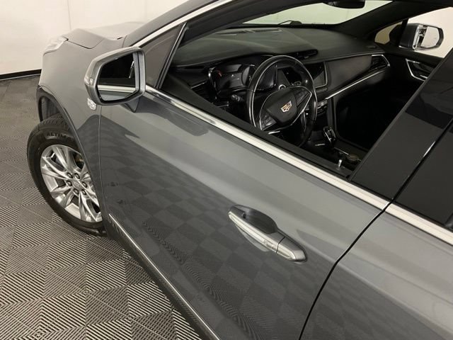 Used 2020 Cadillac XT5 Premium Luxury FWD image 38