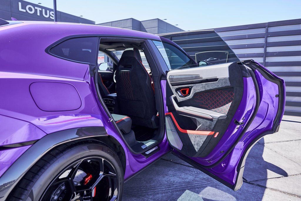 Used 2024 Lamborghini Urus Performante image 36
