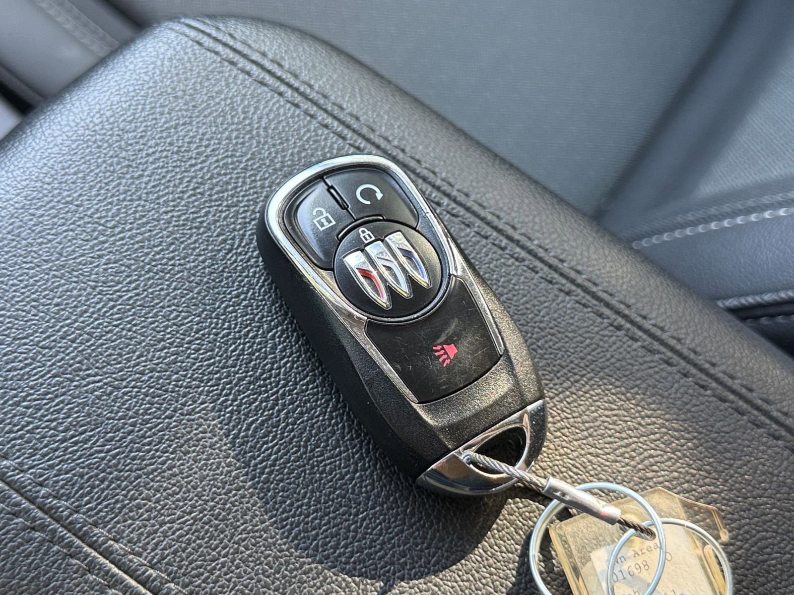 Used 2025 Buick Encore GX Preferred FWD image 21
