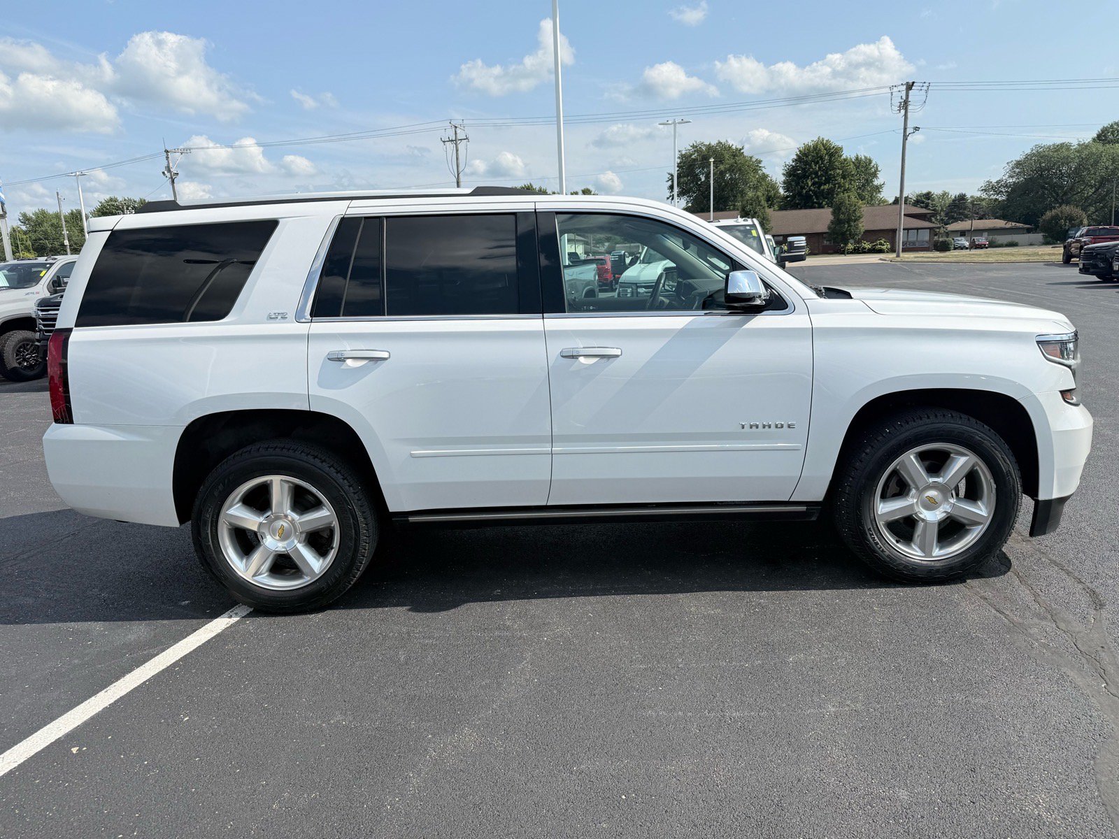 Used 2016 Chevrolet Tahoe LTZ AWD/4WD image 6