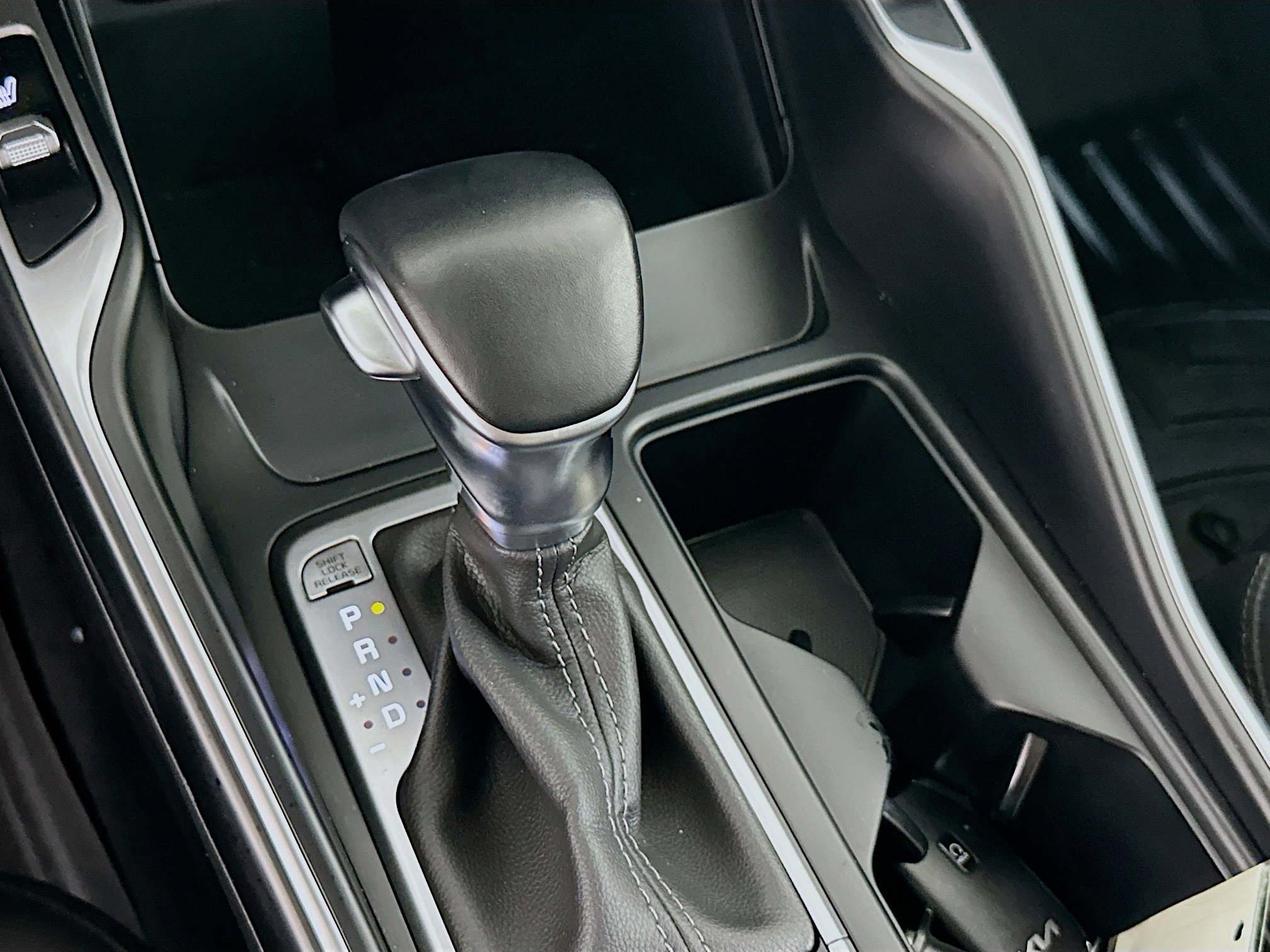 Used 2023 Kia Sorento EX image 24