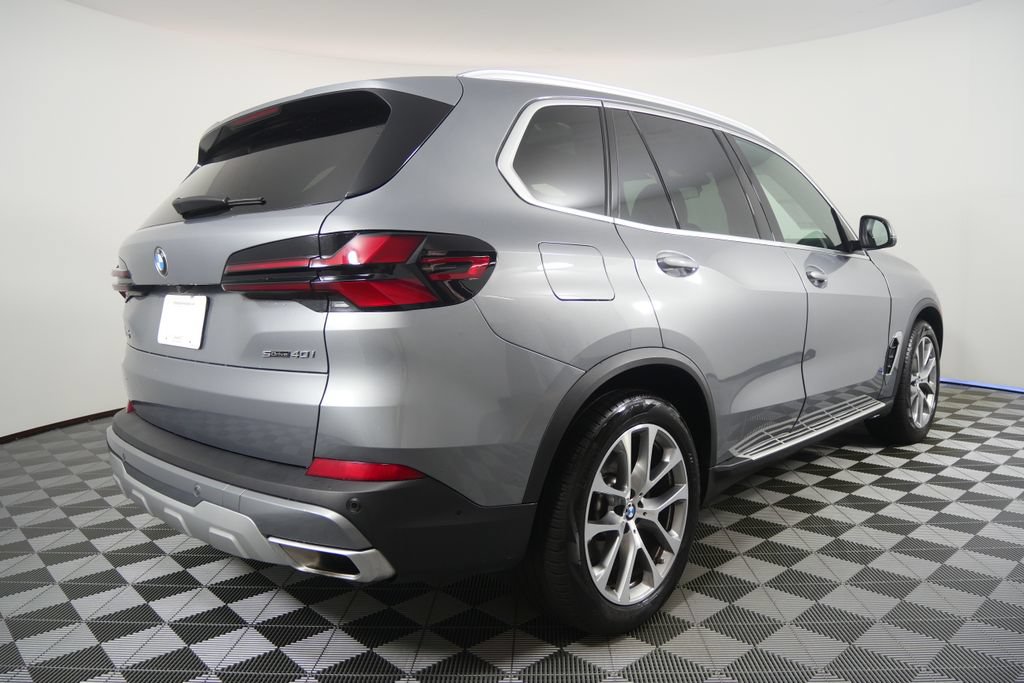 Certified 2026 BMW X5 sDrive40i w/ Premium Package RWD image 5