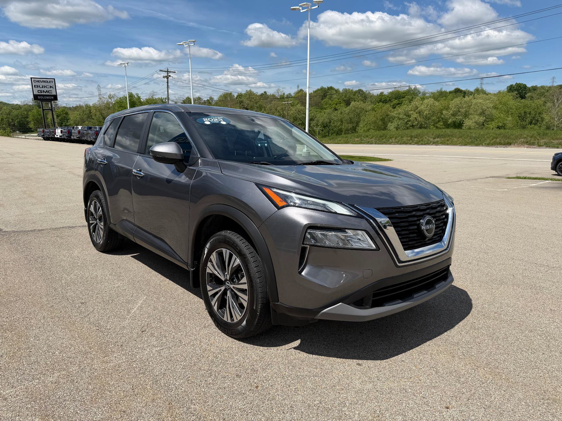 Used 2023 Nissan Rogue SV AWD/4WD image 8