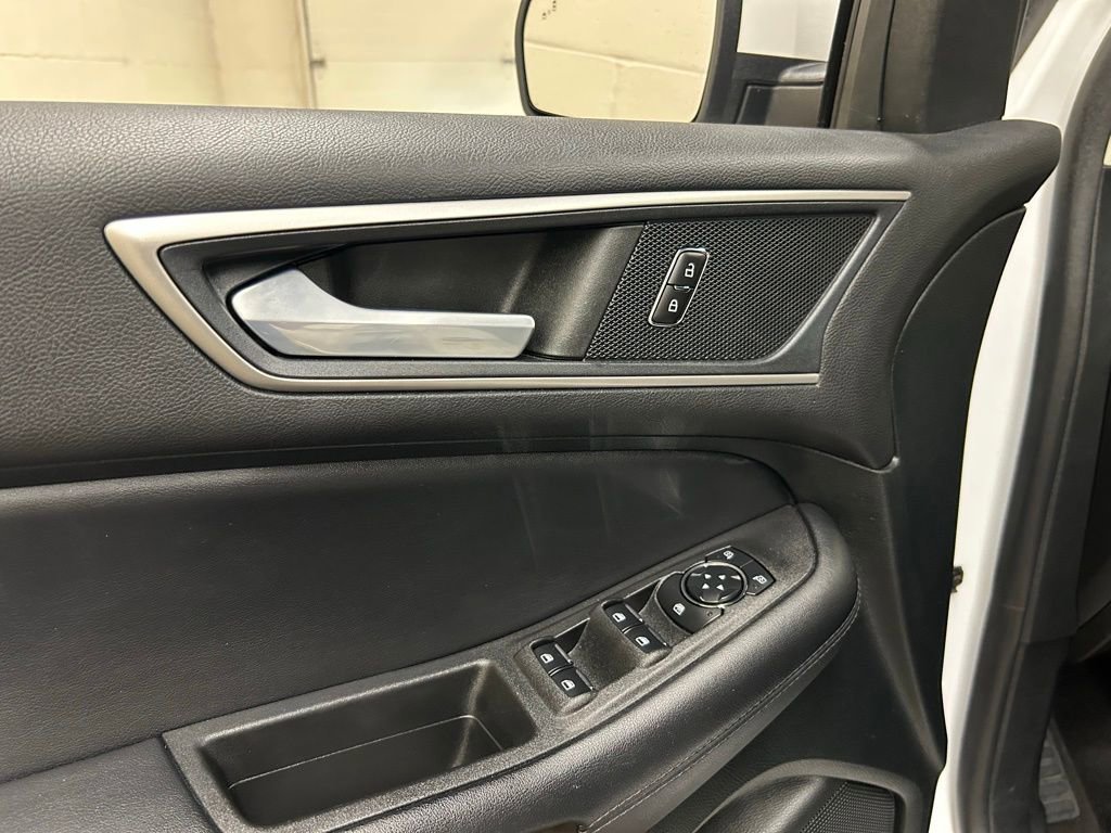 Used 2023 Ford Edge SEL AWD/4WD image 26