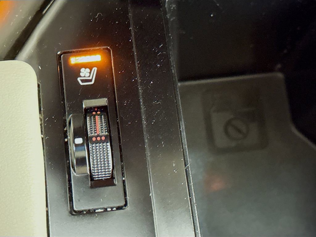 Used 2021 Lexus GX 460 Premium image 21