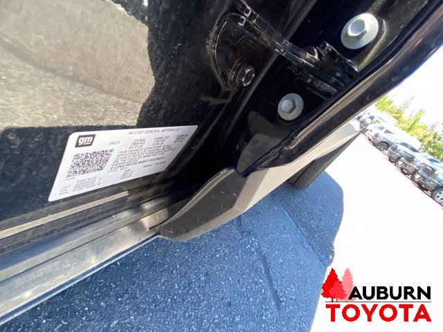 Used 2023 Chevrolet Traverse LT FWD image 36