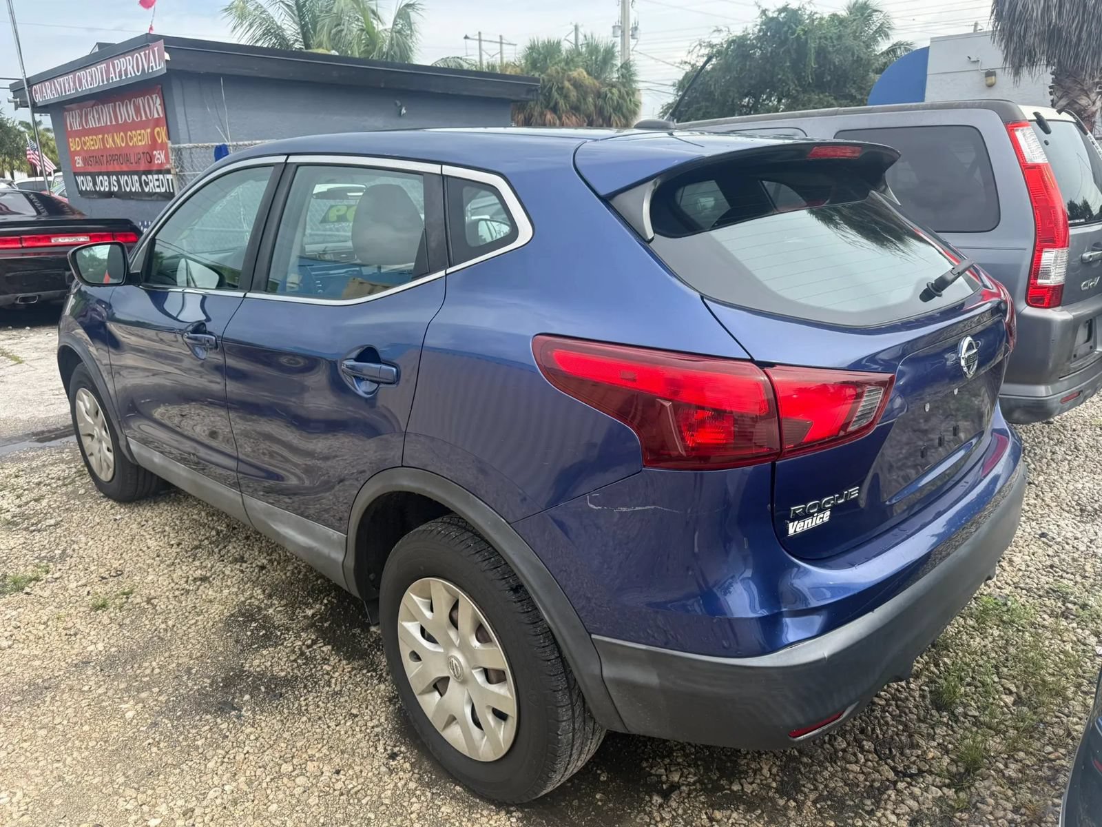Used 2018 Nissan Rogue Sport S FWD image 5