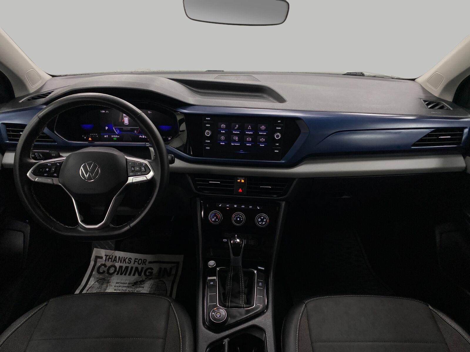 Used 2023 Volkswagen Taos SE w/ Panoramic Sunroof Package AWD/4WD image 19