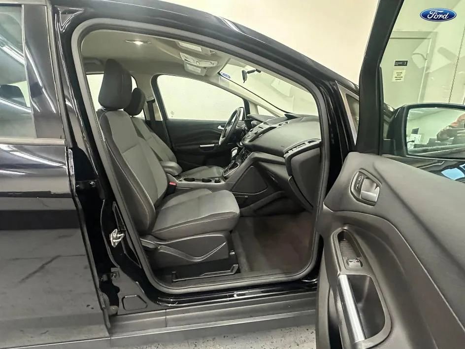 Used 2018 Ford C-MAX SE w/ Interior Protection Package image 14