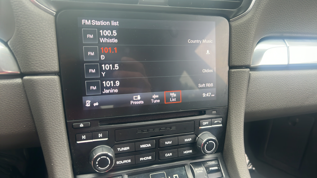 Certified 2019 Porsche 911 Carrera RWD image 27