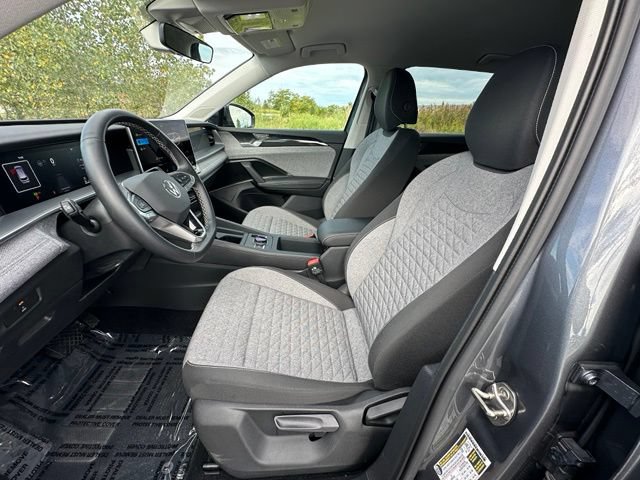 Certified 2025 Volkswagen Tiguan S w/ 18" Wheel Package AWD/4WD image 21