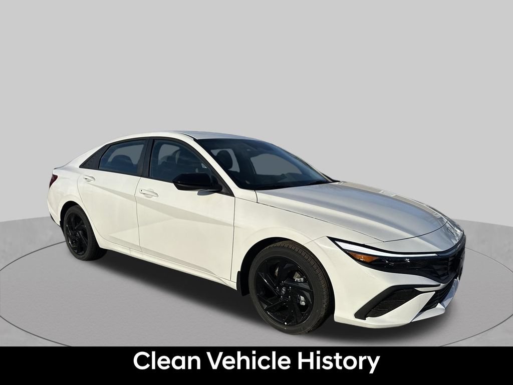 Used 2026 Hyundai Elantra Sport FWD image 9