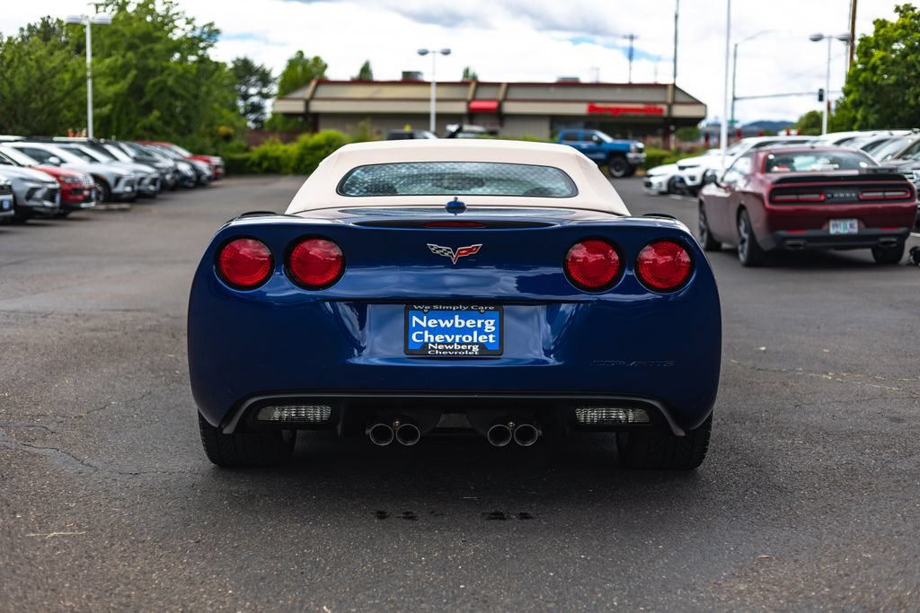 Used 2005 Chevrolet Corvette Convertible w/ Preferred Equipment Group RWD image 9