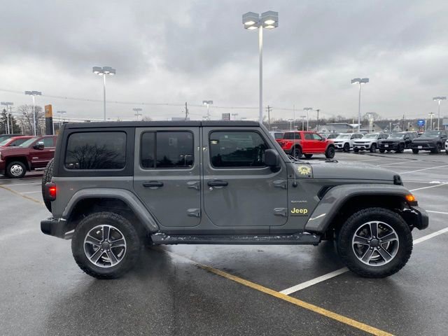 Used 2023 Jeep Wrangler Unlimited Sahara w/ Cold Weather Group AWD/4WD image 6