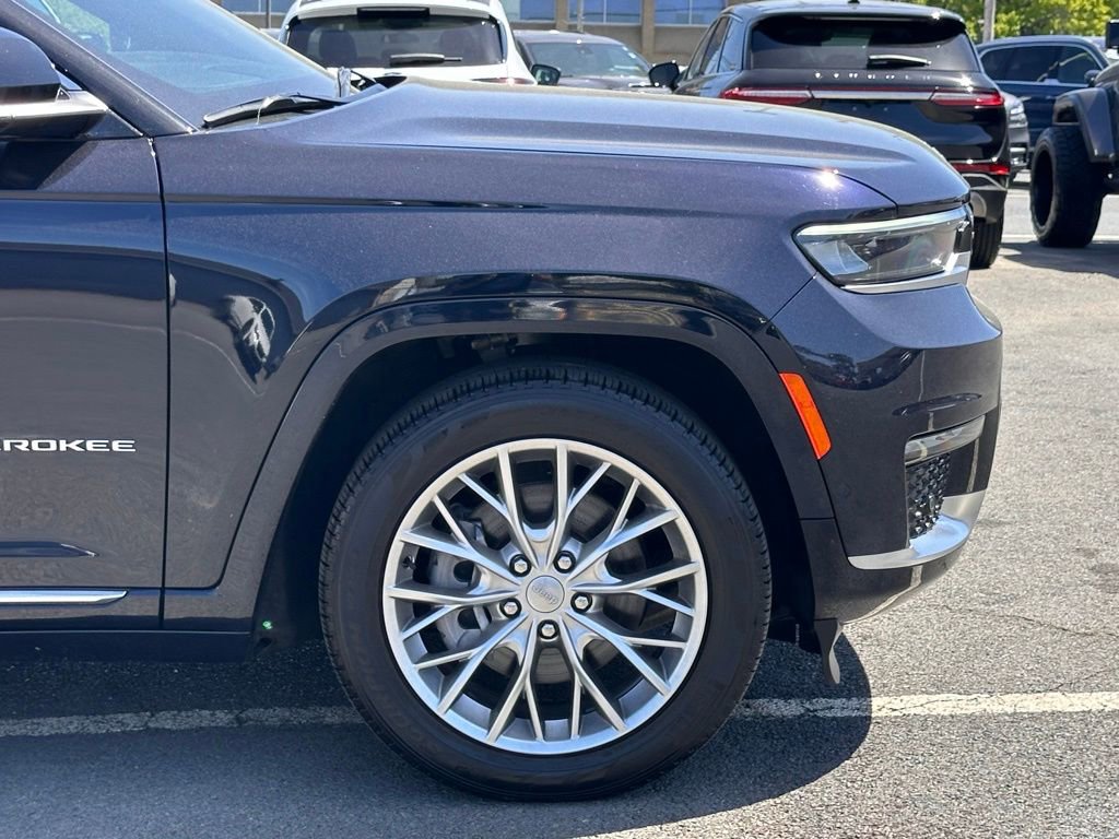 Used 2024 Jeep Grand Cherokee L Summit w/ Luxury Tech Group V image 51