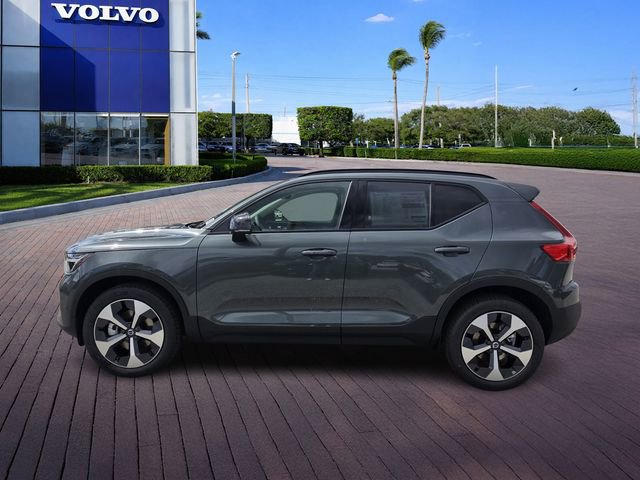 New 2026 Volvo XC40 B5 Plus w/ Protection Package Premier AWD/4WD image 4