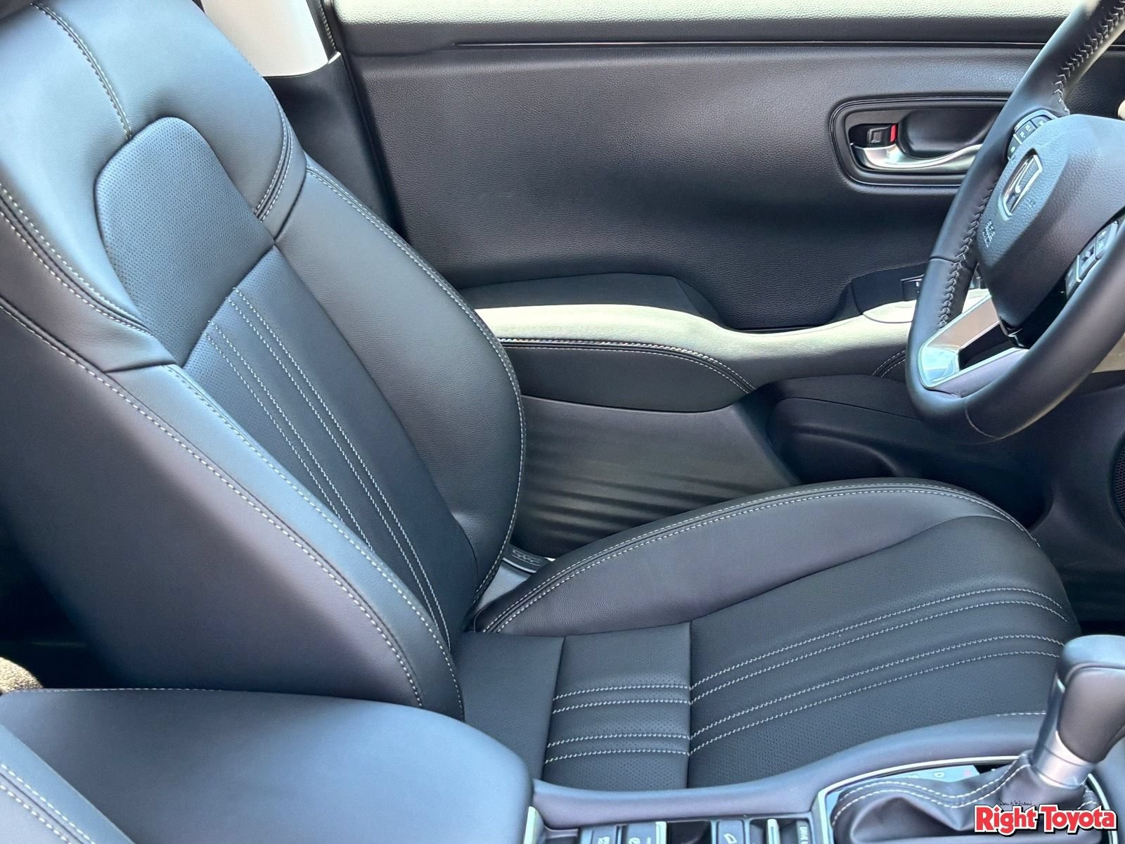 Used 2027 Honda HR-V EX-L image 13