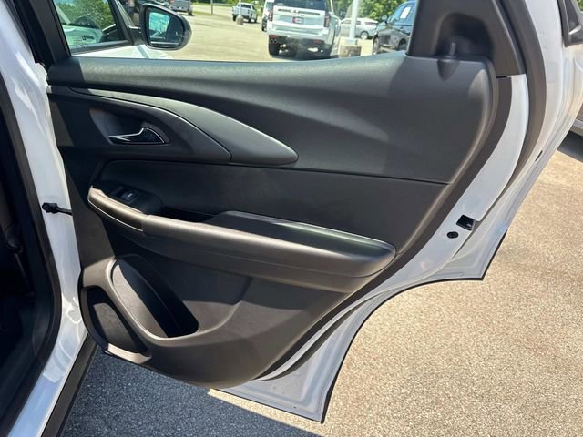 Used 2024 Chevrolet TrailBlazer LS FWD image 19