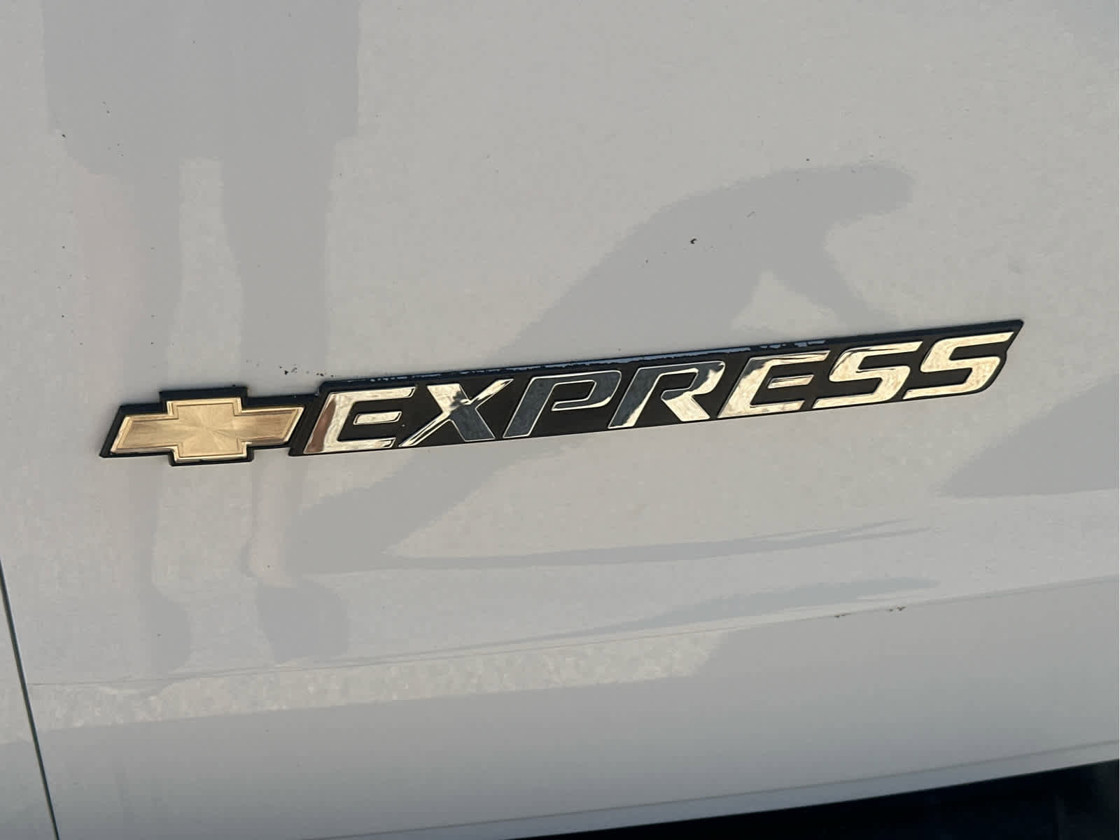 Used 2020 Chevrolet Express 3500 Extended w/ Driver Convenience Package image 16