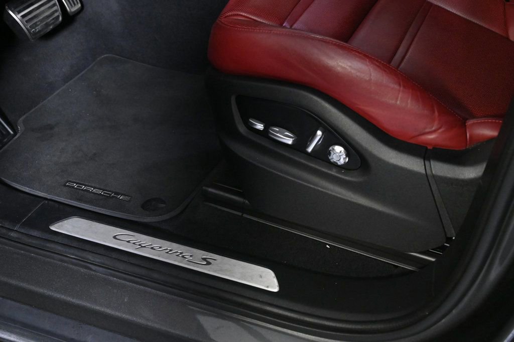 Certified 2021 Porsche Cayenne S image 26