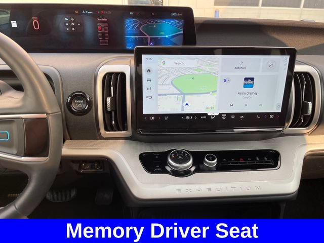 Used 2025 Ford Expedition Max Active AWD/4WD image 17