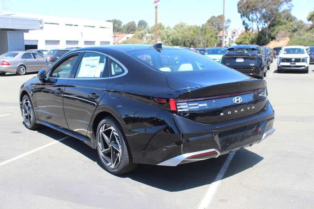 New 2026 Hyundai Sonata SEL FWD image 9