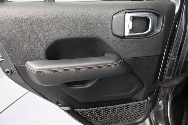Used 2023 Jeep Gladiator Mojave w/ Cold Weather Group AWD/4WD image 32