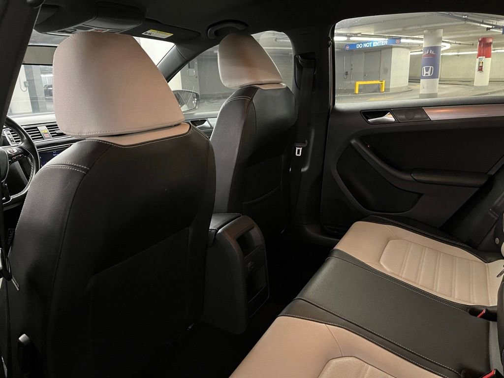 Used 2017 Volkswagen Jetta Sport image 18