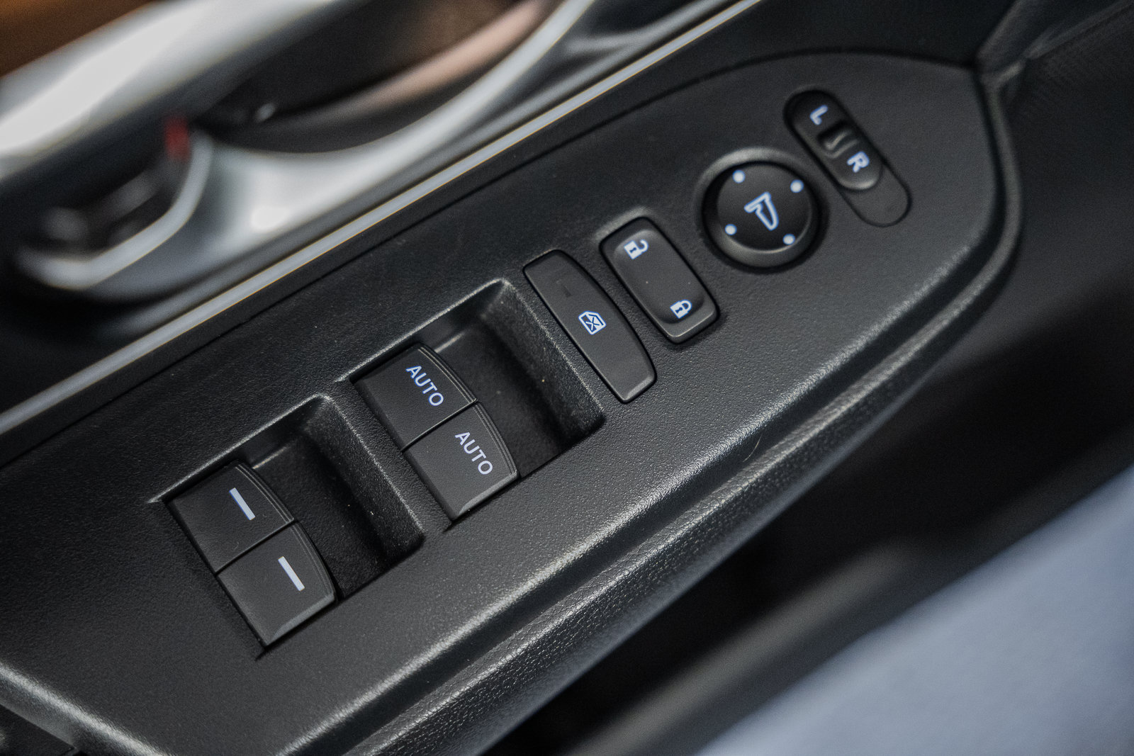 Used 2022 Honda CR-V Touring image 49