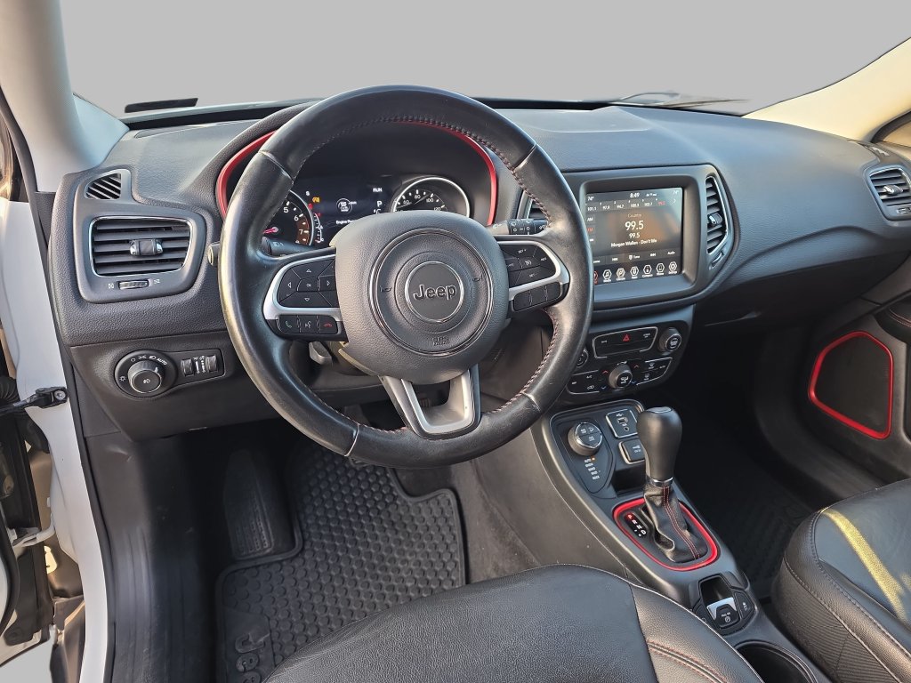 Used 2019 Jeep Compass Trailhawk AWD/4WD image 17