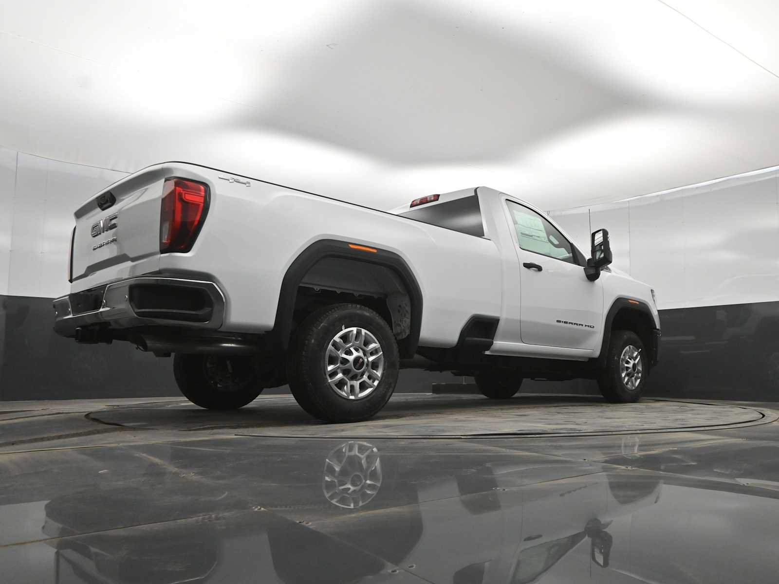 New 2026 GMC Sierra 2500 Pro w/ 1SA Pro Safety Plus Package AWD/4WD image 32