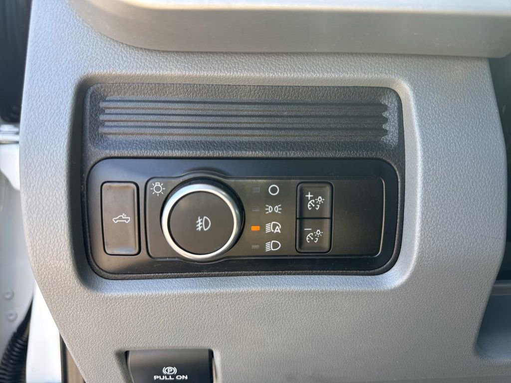 Used 2023 Ford F250 XL w/ XL Chrome Package image 46