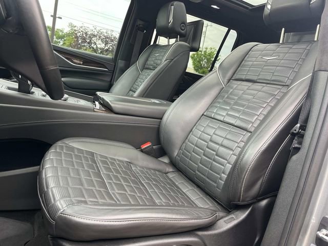 Used 2023 Cadillac Escalade ESV Sport Platinum image 39