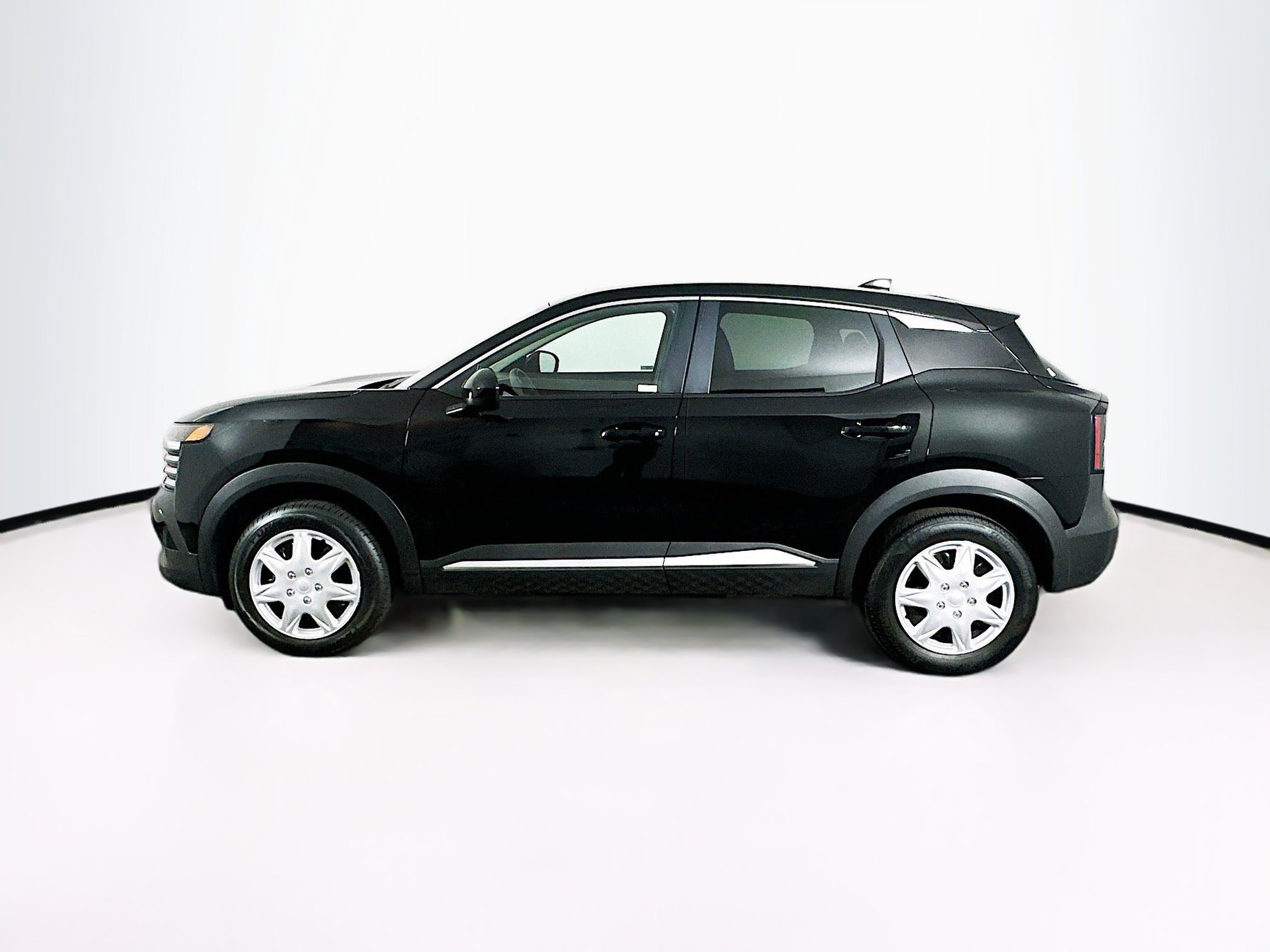 Used 2025 Nissan Kicks SV FWD image 4