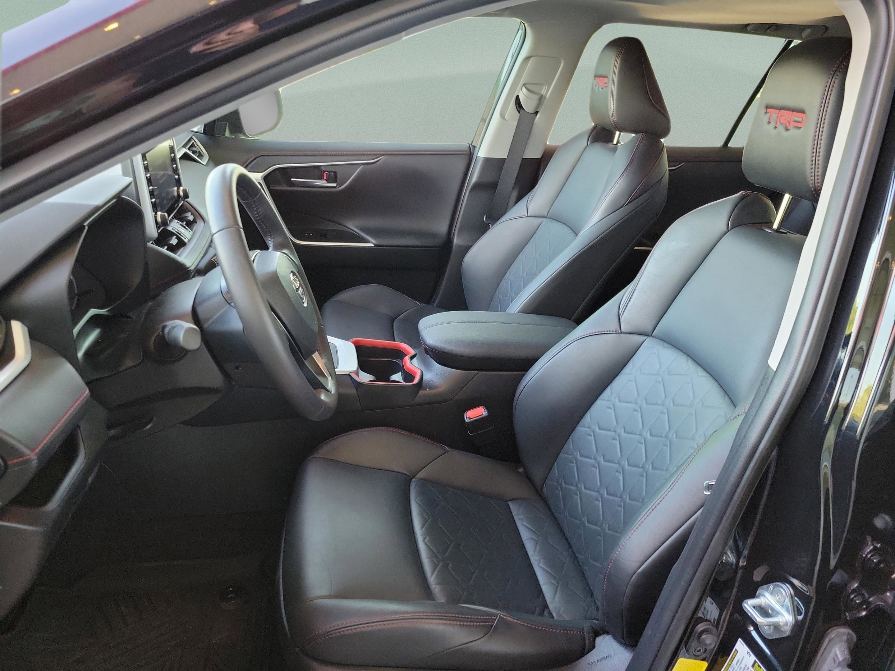 Certified 2021 Toyota RAV4 TRD Off-Road image 26