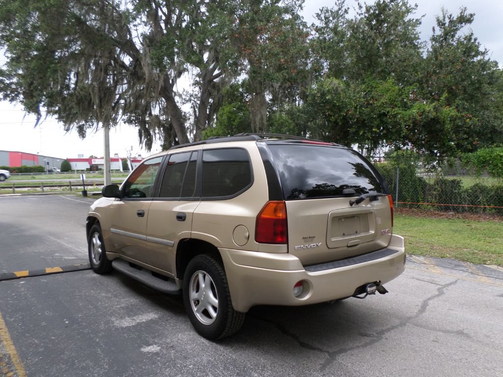 Used 2007 GMC Envoy SLE RWD image 5